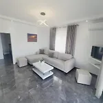 Apartment Makla