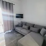Apartment Makla *