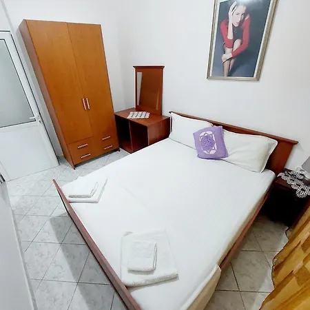 Makla Apartment