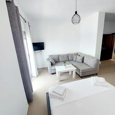 Apartment Makla