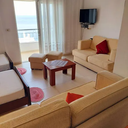 Makla Apartment