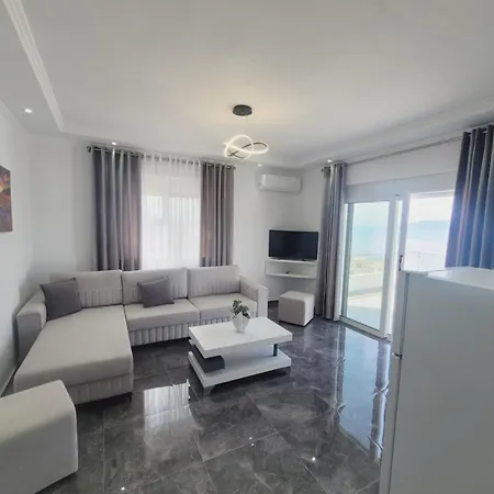 Makla Apartment