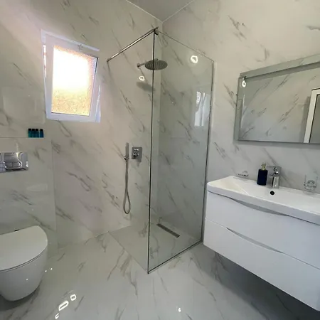 Makla Apartment Sarandë