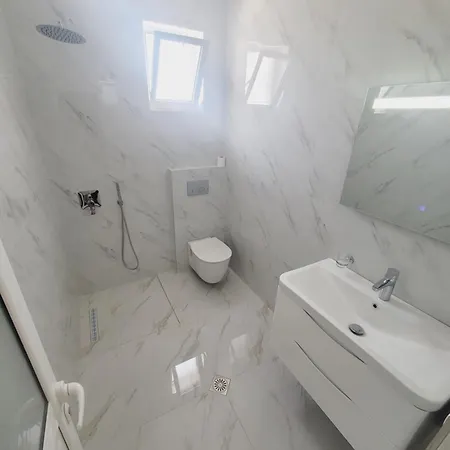 Makla Apartamento Sarandë