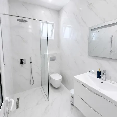 Makla Apartment Sarandë