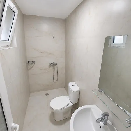 Apartment Makla *